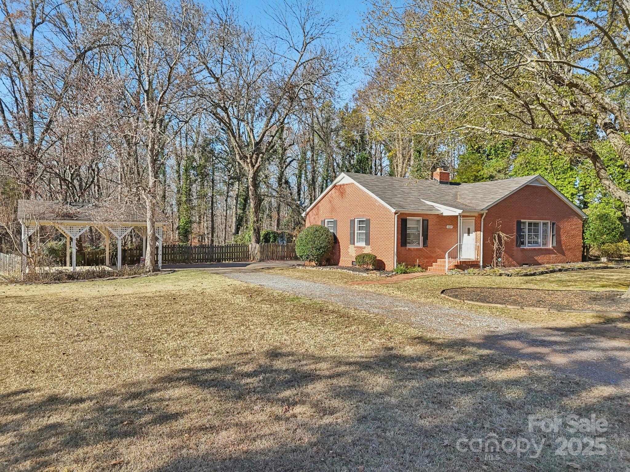 Twin Lakes - Residential