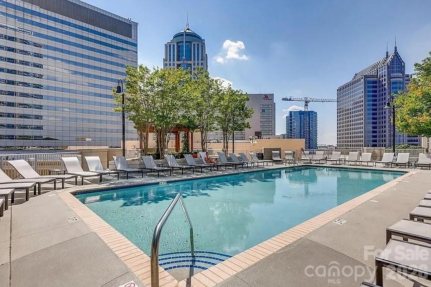 Avenue Condominiums - Residential