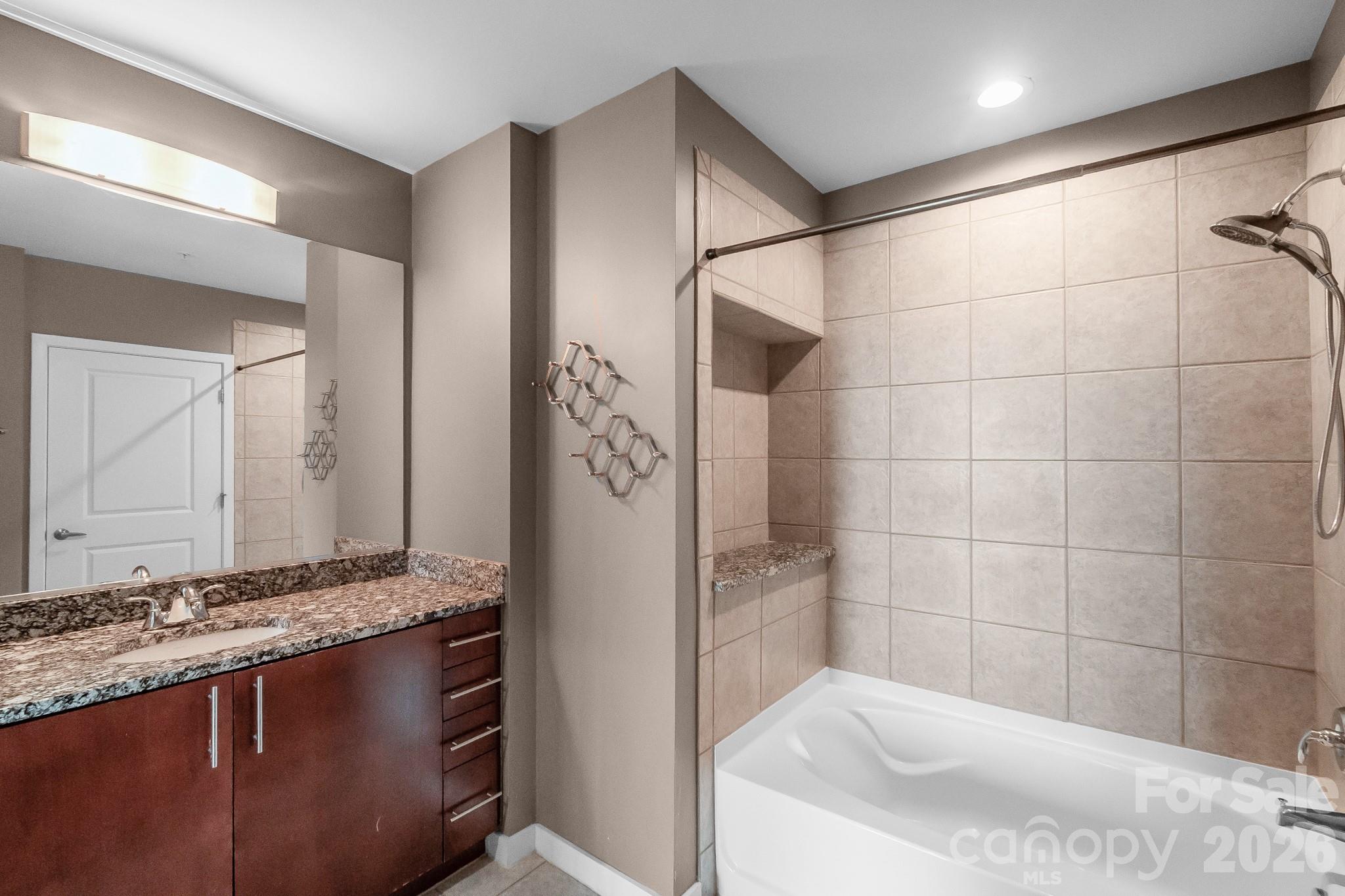 Avenue Condominiums - Residential