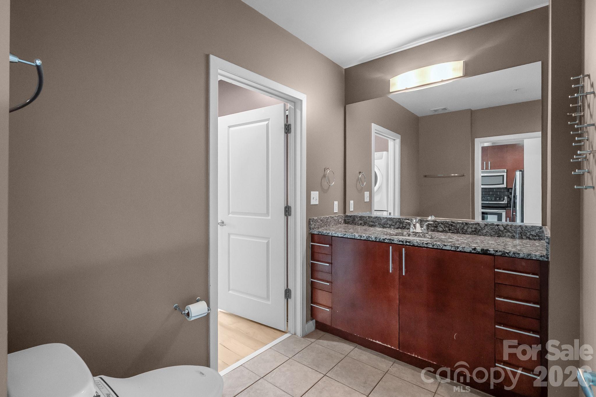 Avenue Condominiums - Residential