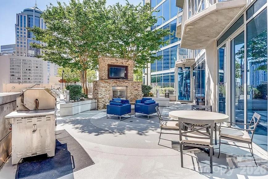 Avenue Condominiums - Residential