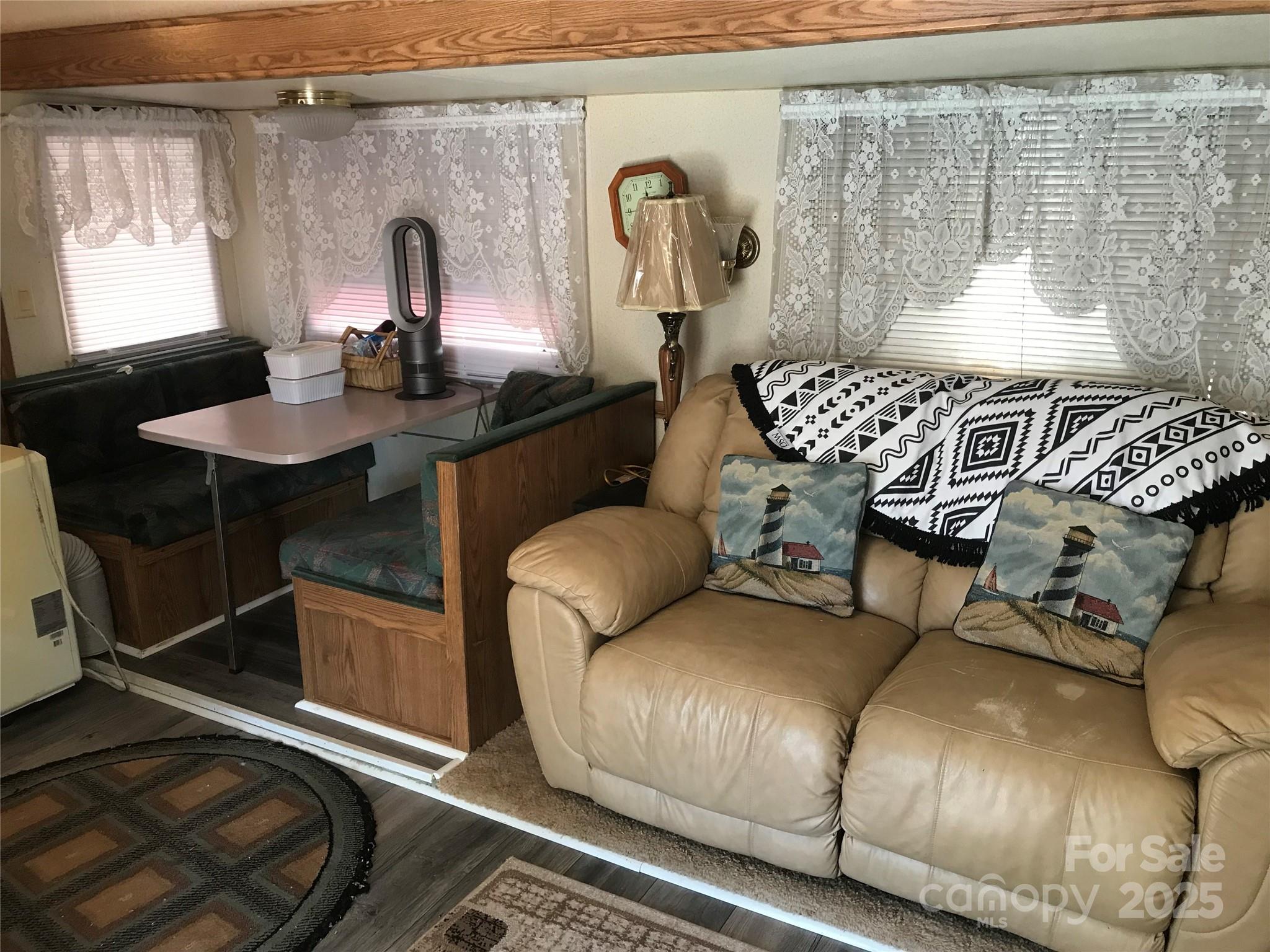 Twin Harbor - Residential