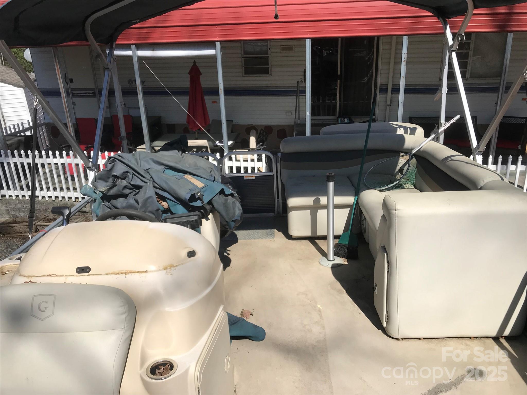 Twin Harbor - Residential