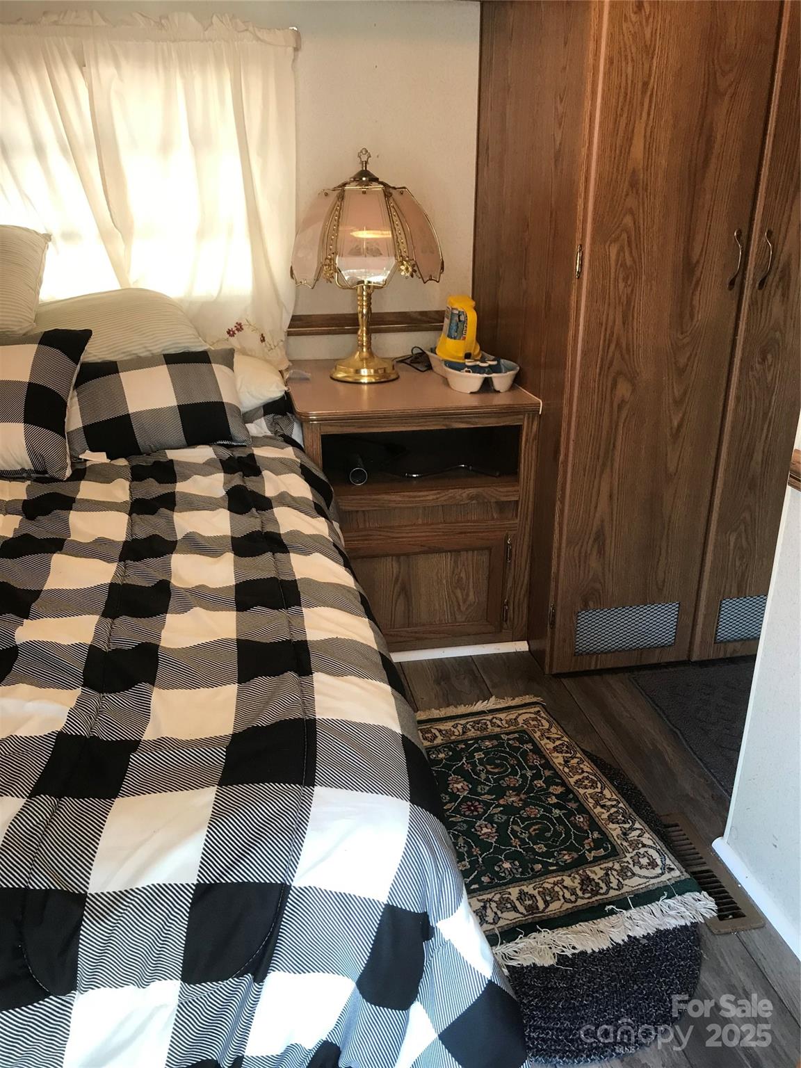 Twin Harbor - Residential