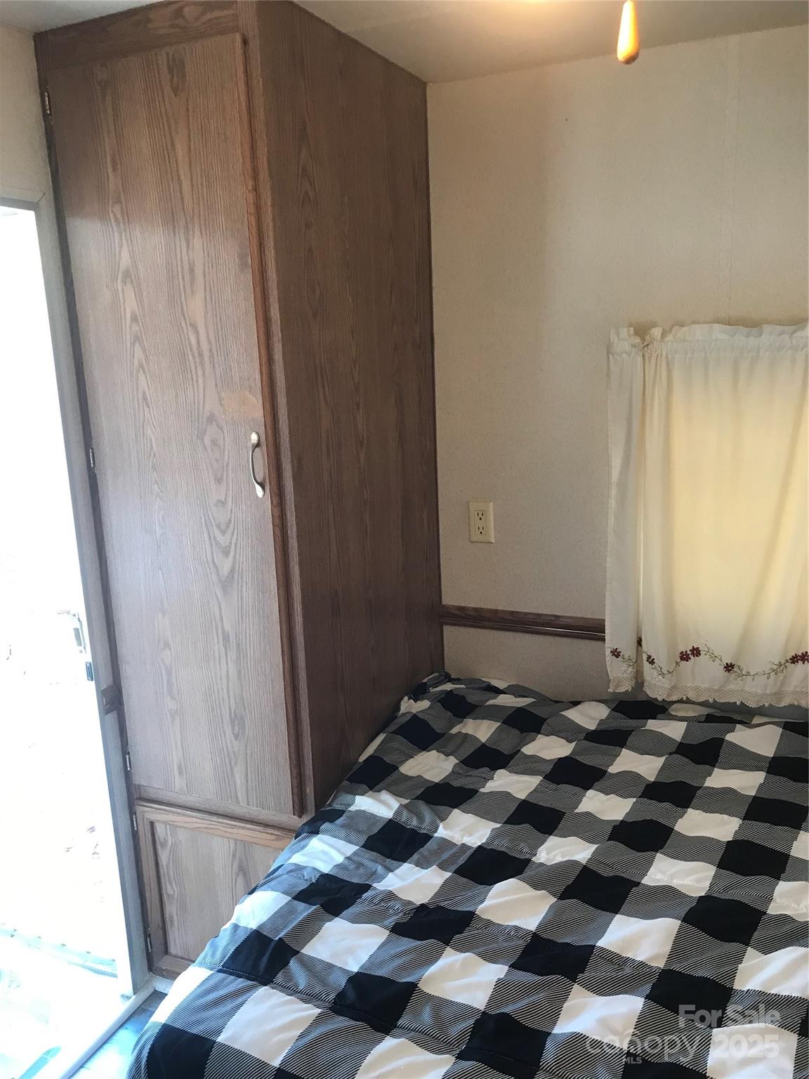 Twin Harbor - Residential