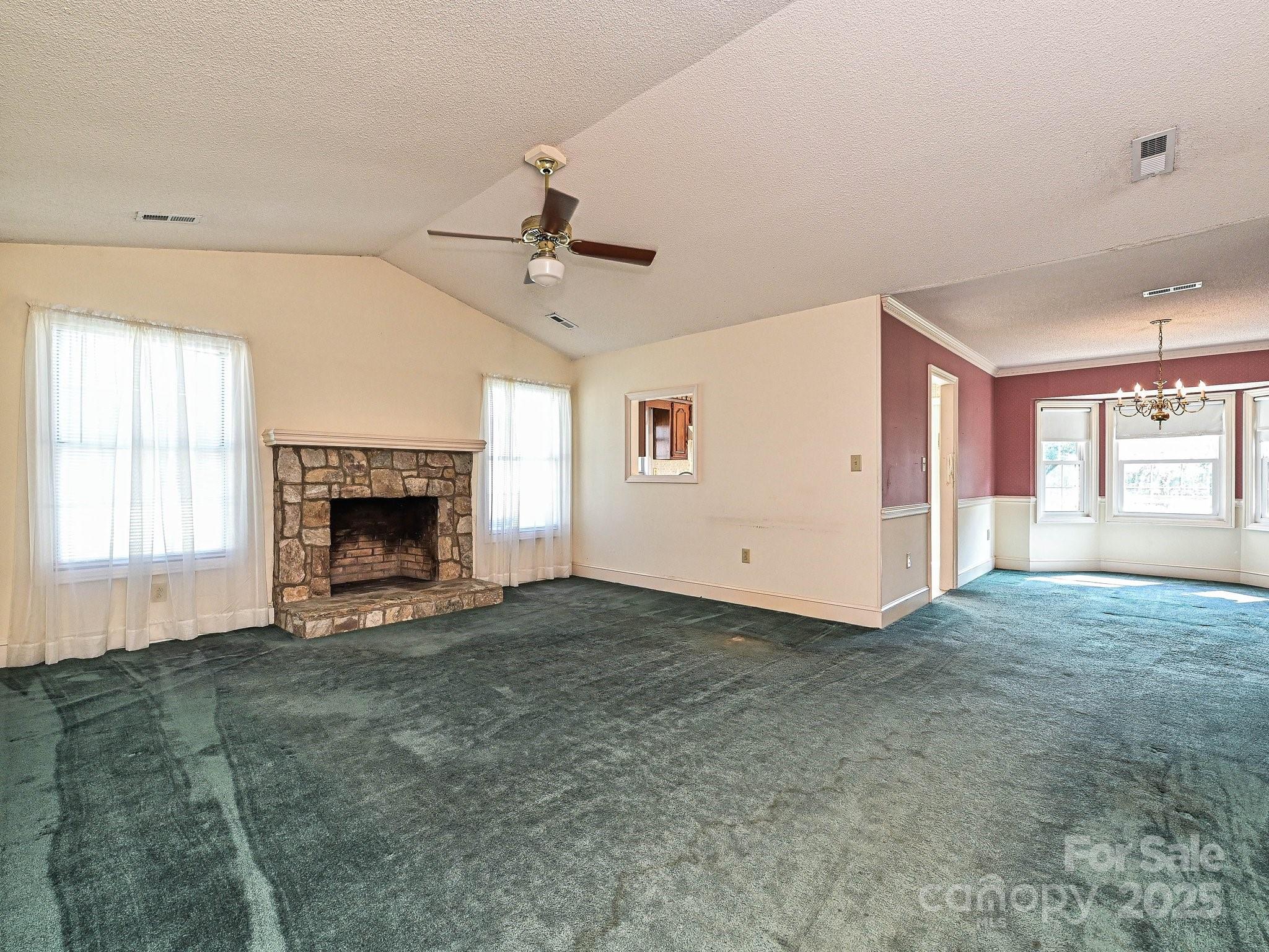 2912 Peachwood Court
