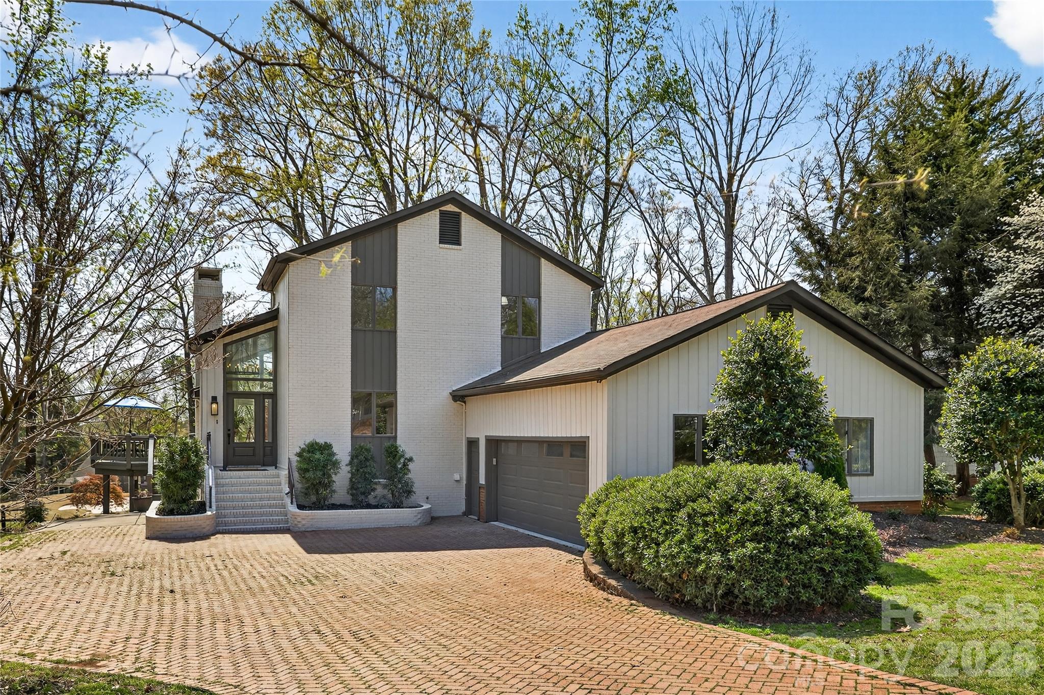 8001 Serendipity Lane