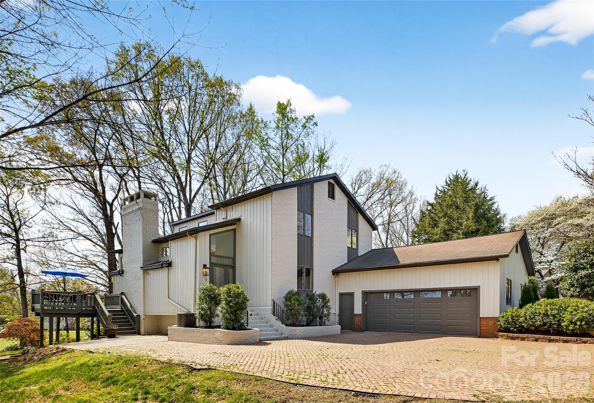 8001 Serendipity Lane