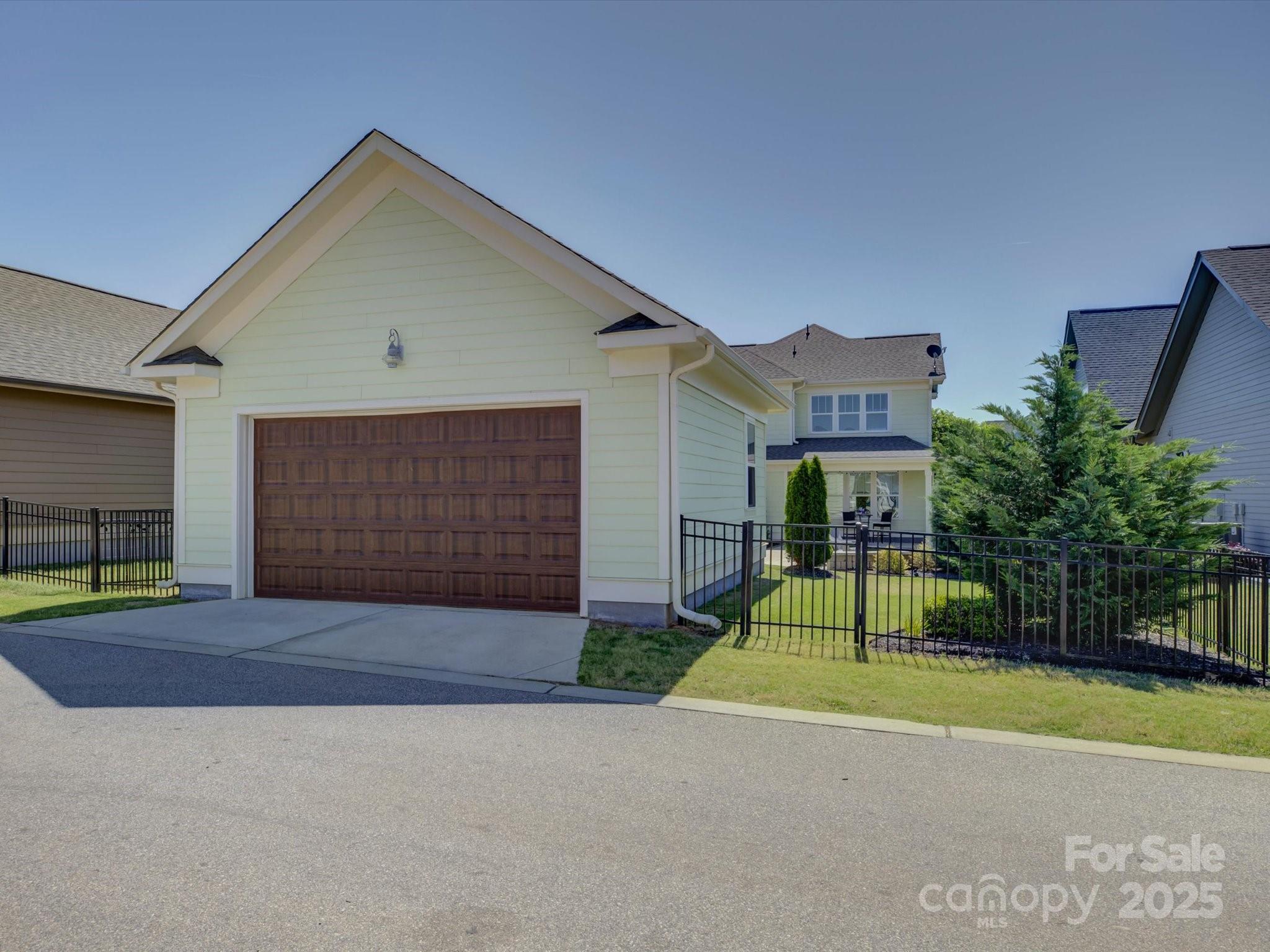 Riverwalk - Residential