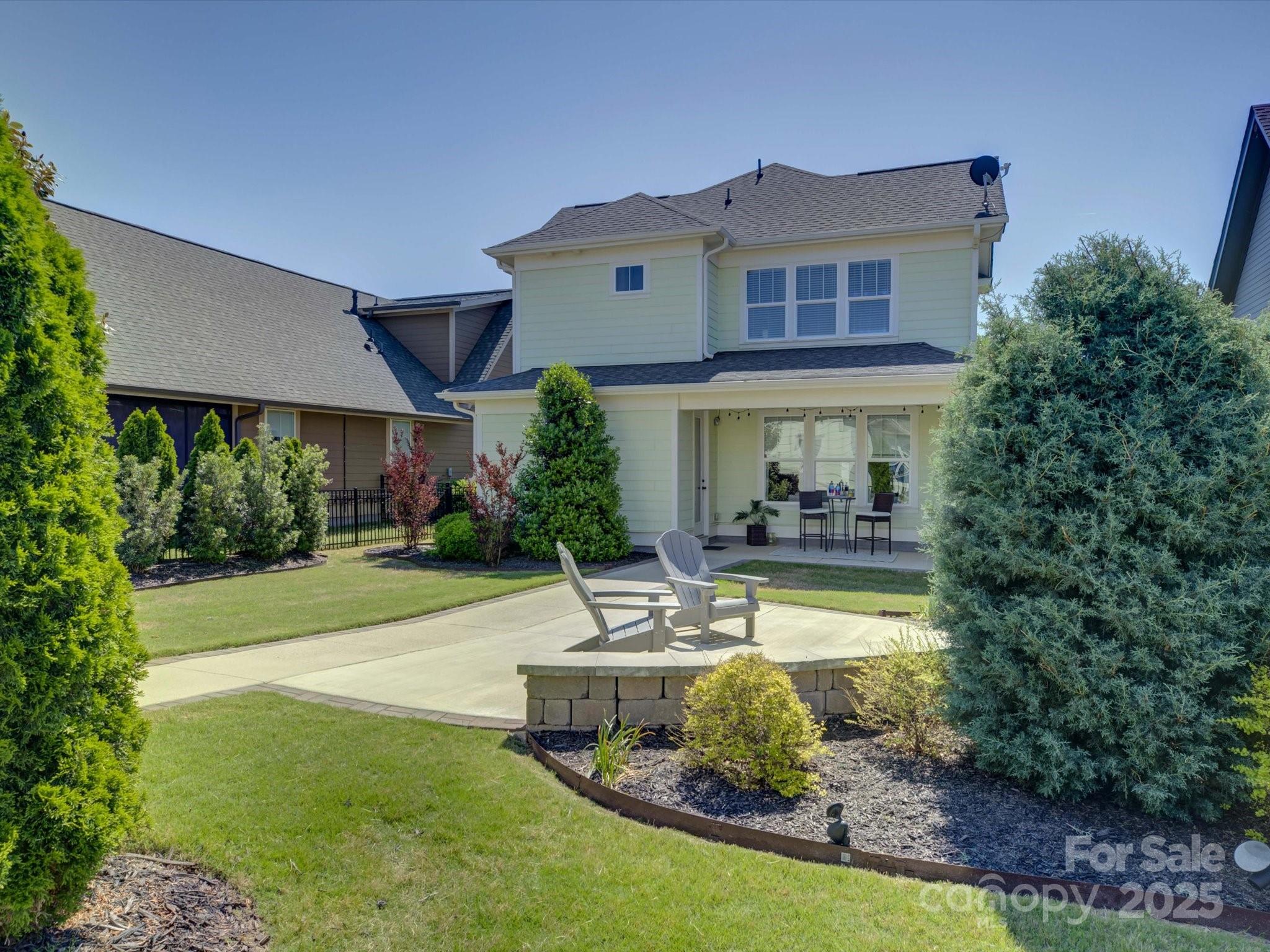 Riverwalk - Residential