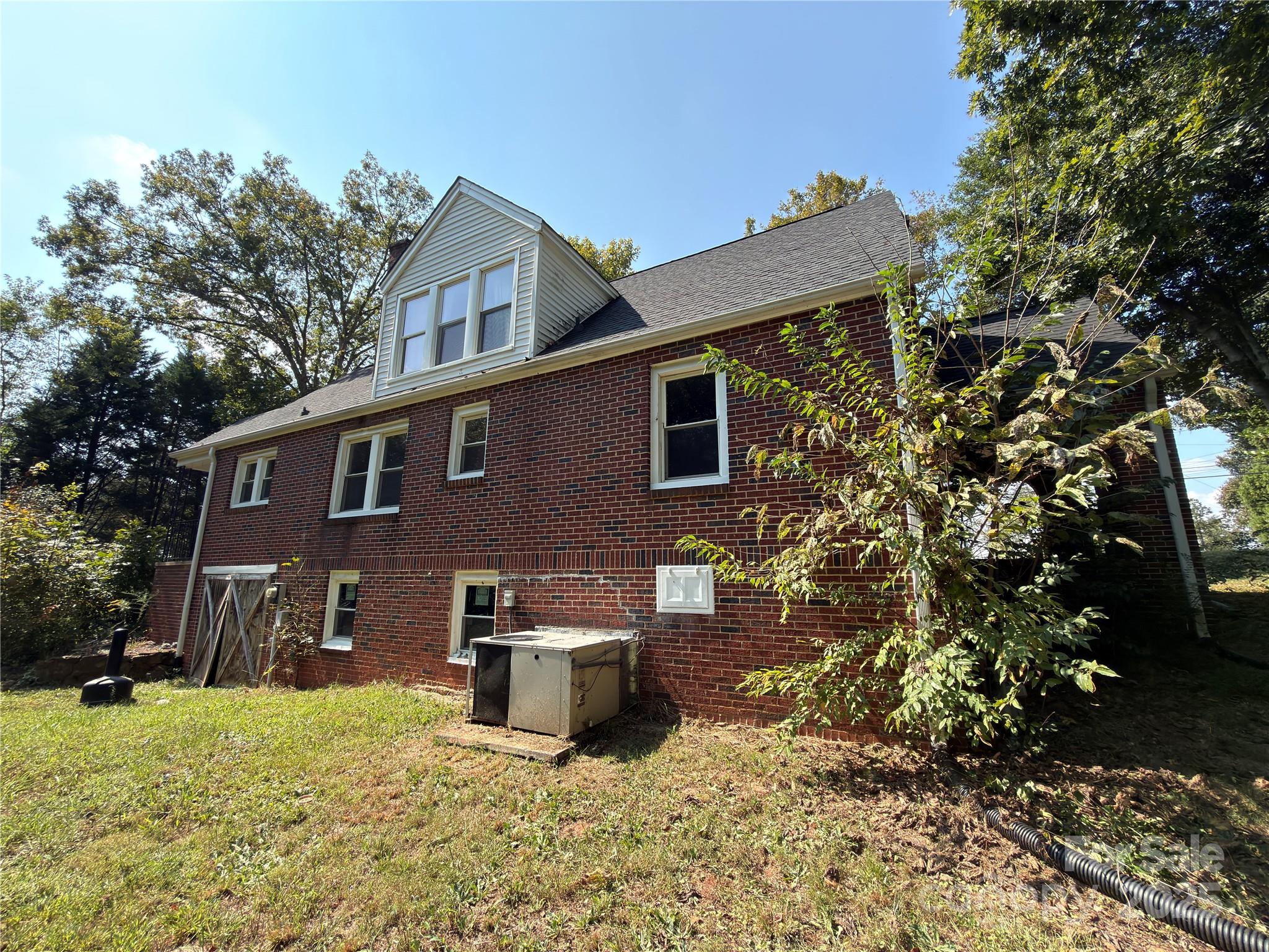 4216 N Center Street