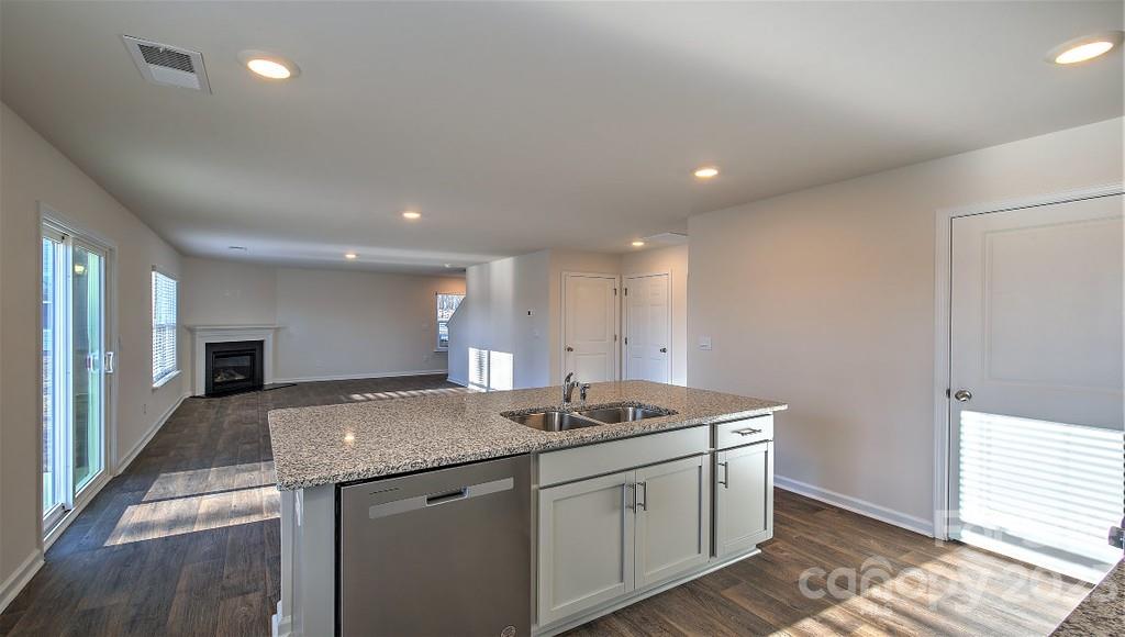 Hickory Ridge - Residential