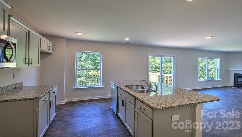 Hickory Ridge - Residential