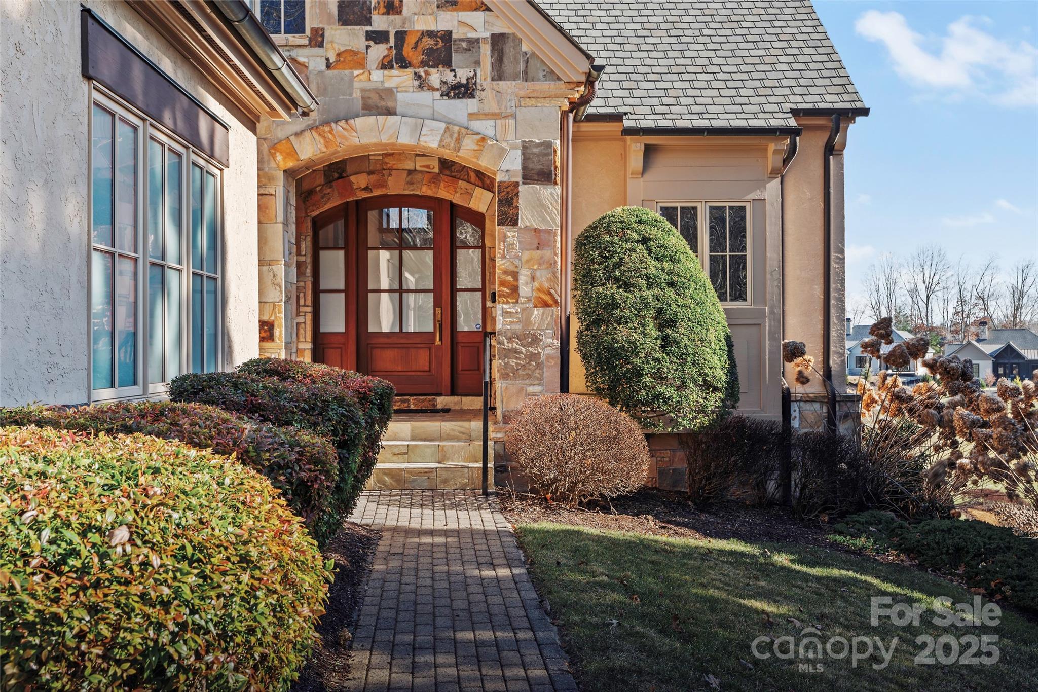 34 Foxbridge Way
