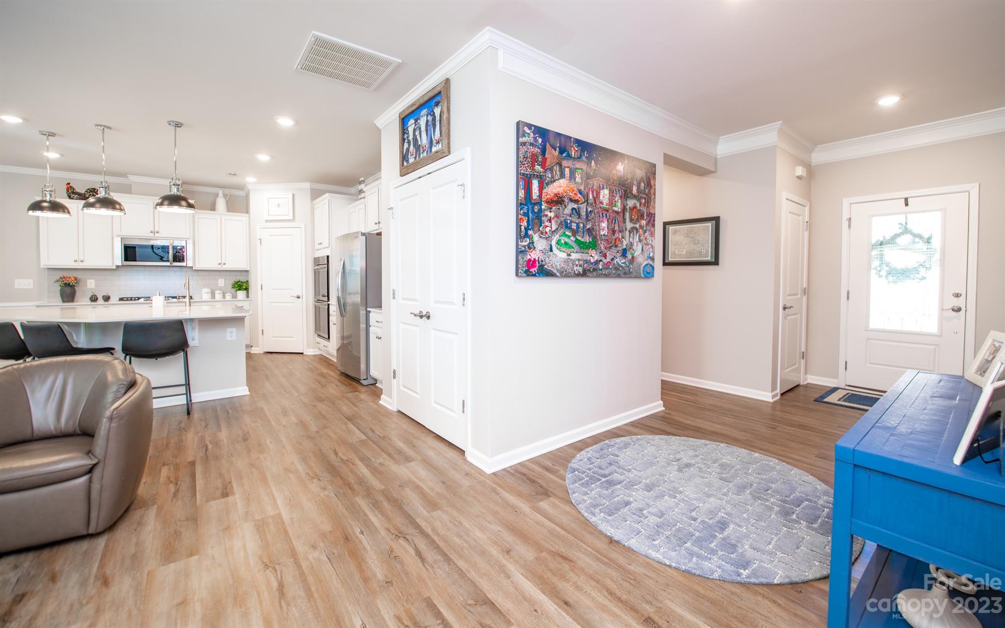 Imagery On Mtn Island - Residential