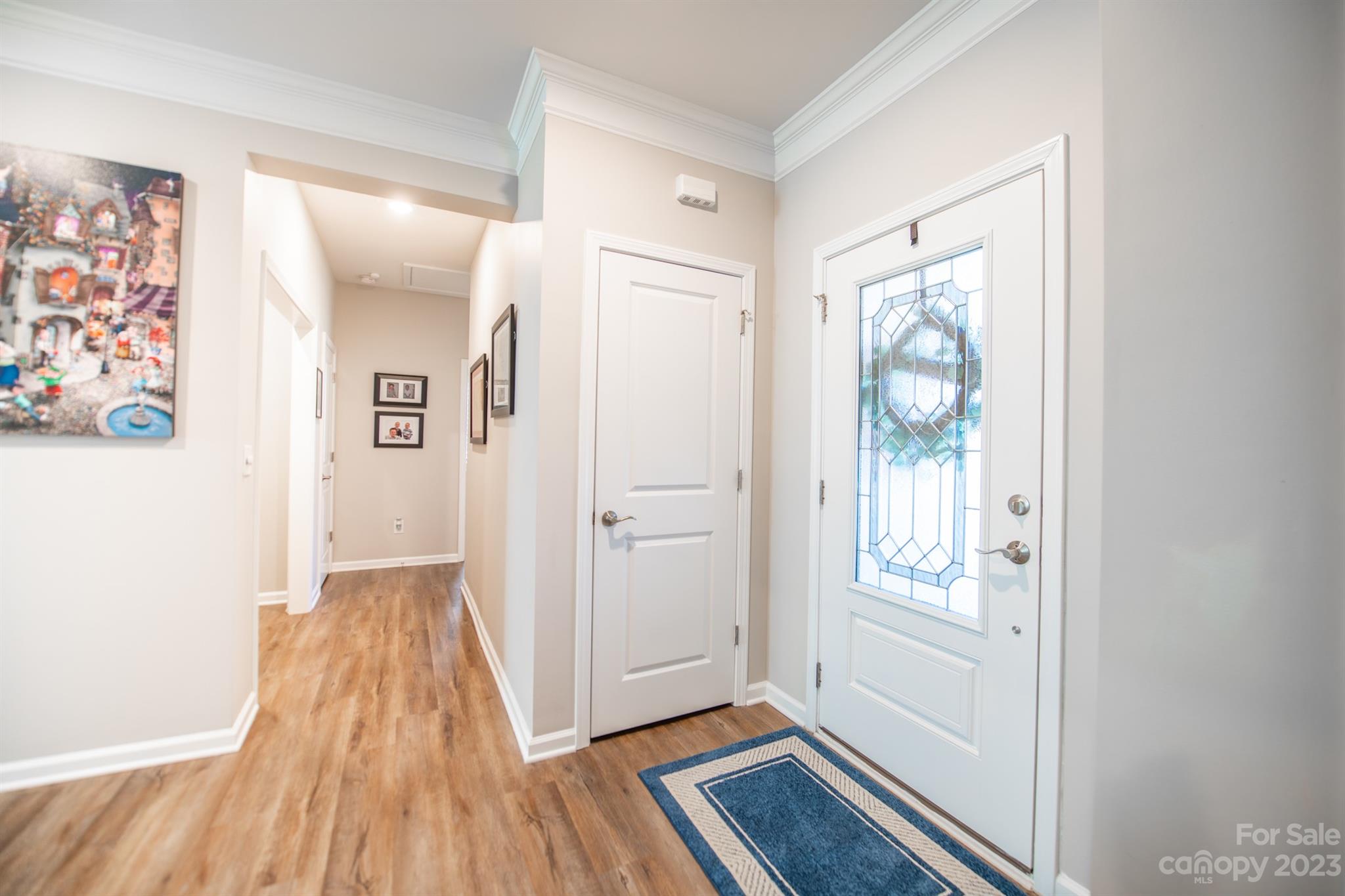 Imagery On Mtn Island - Residential