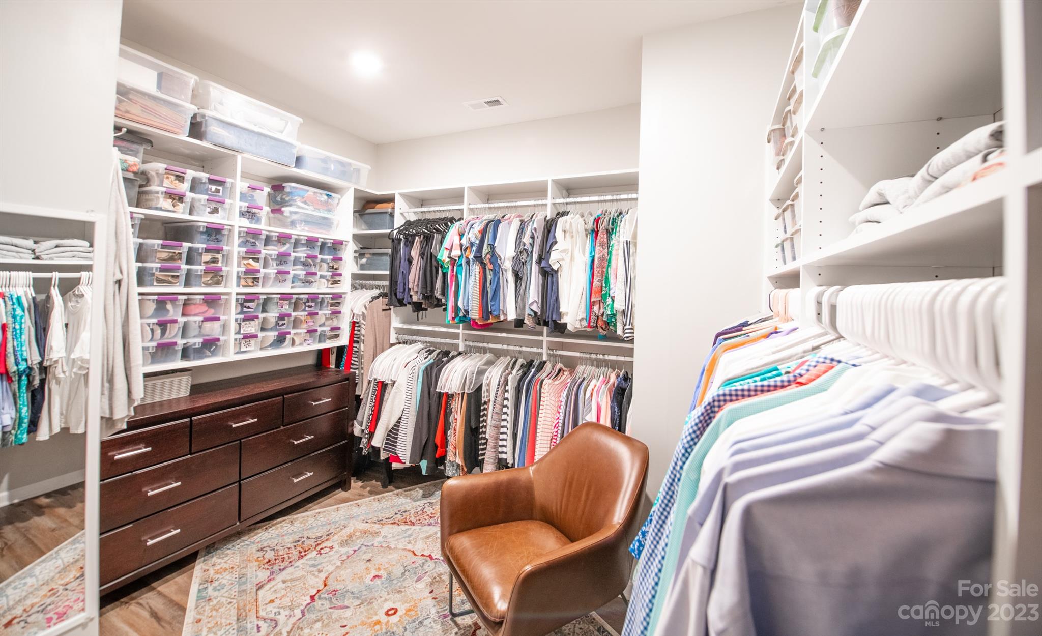 Imagery On Mtn Island - Residential