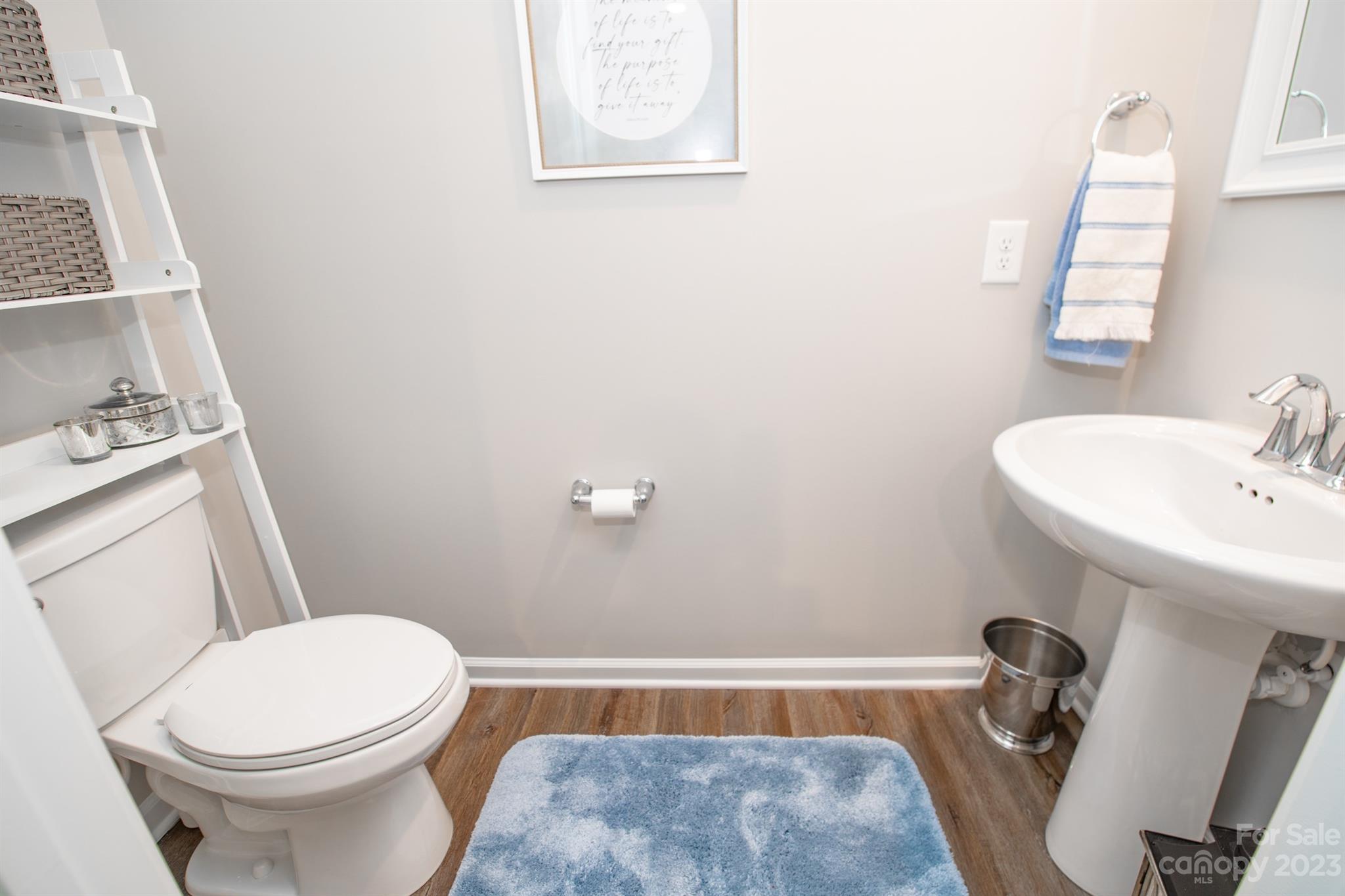 Imagery On Mtn Island - Residential