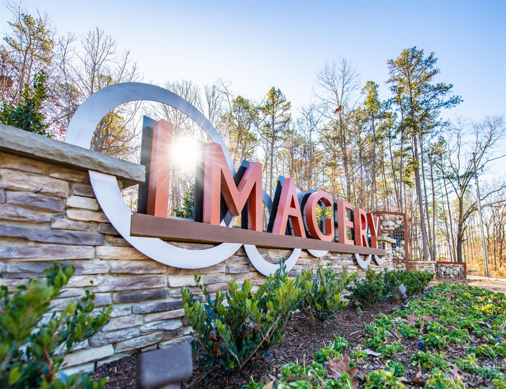 Imagery On Mtn Island - Residential