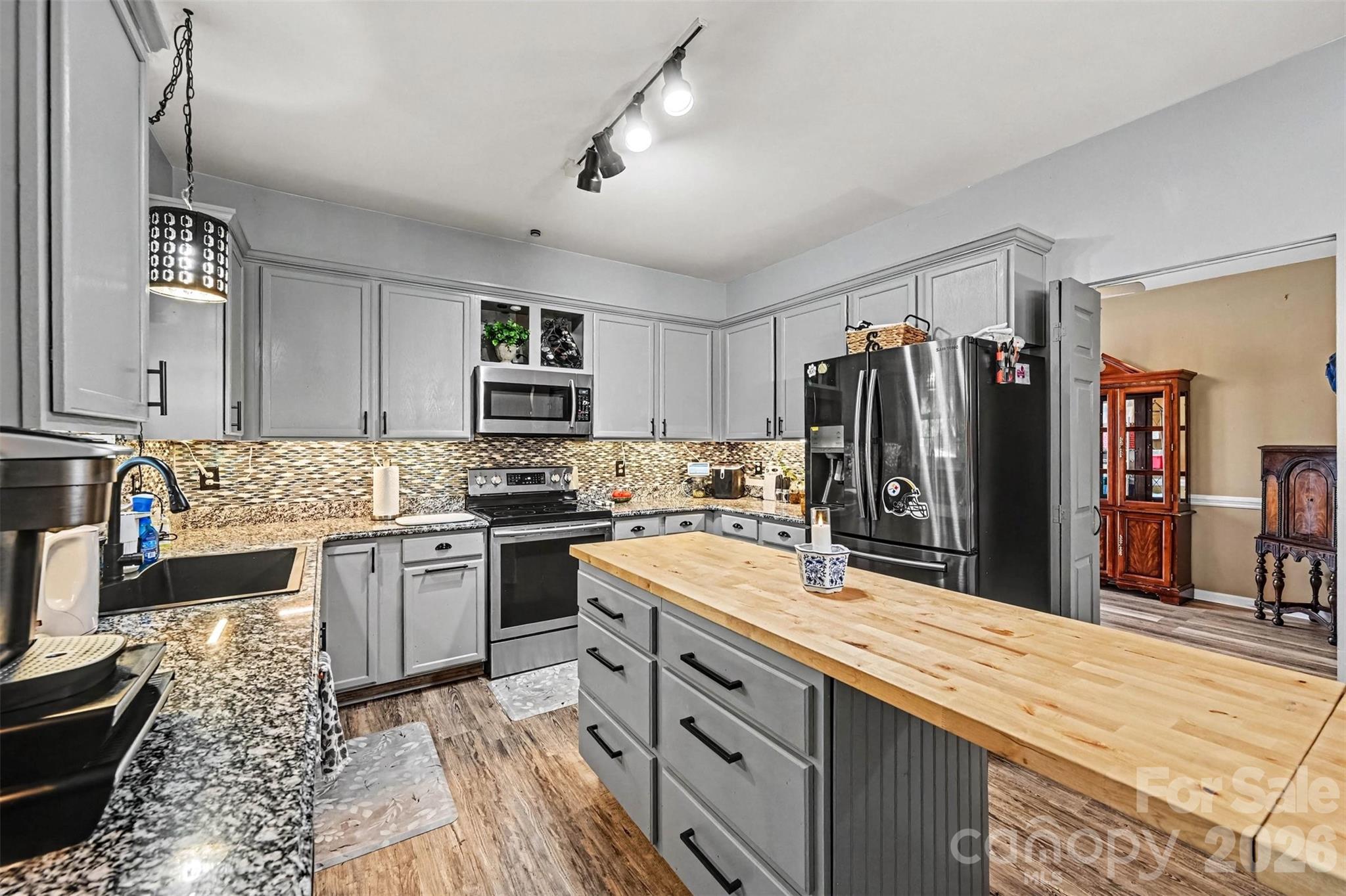 114 S Audubon Avenue