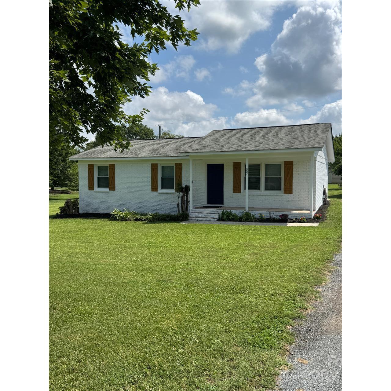 807 Edgehill Drive