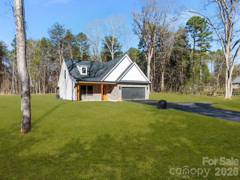 635 Fiber Acres A Street Cleveland NC 27013