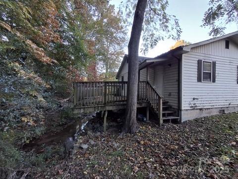 Candler, North Carolina 28715, United States, 3 Bedrooms Bedrooms, ,1 BathroomBathrooms,Residential,Active,233652