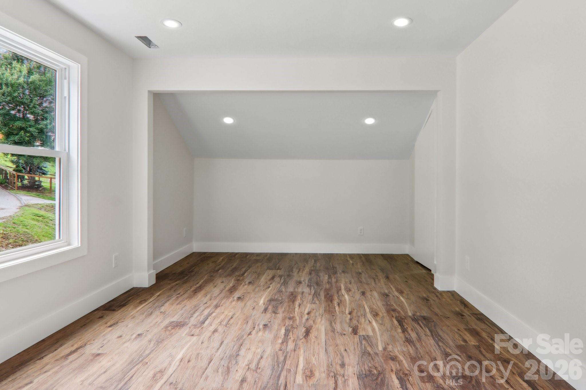 Linson Ridge - Residential