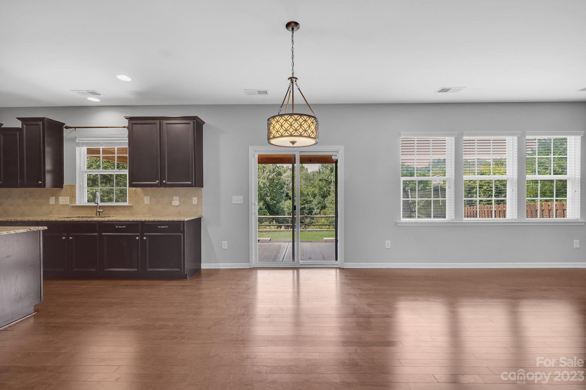 Almond Glen - Residential