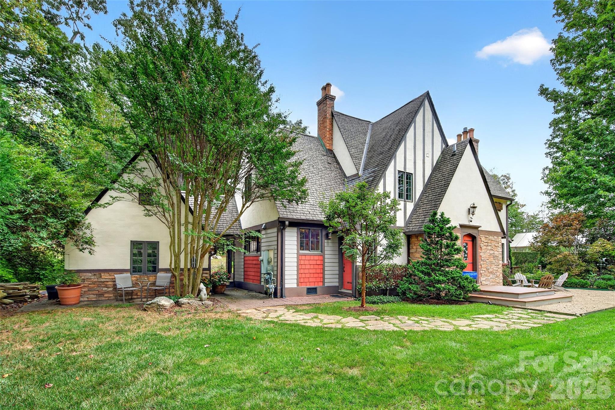 22 Manchester Drive