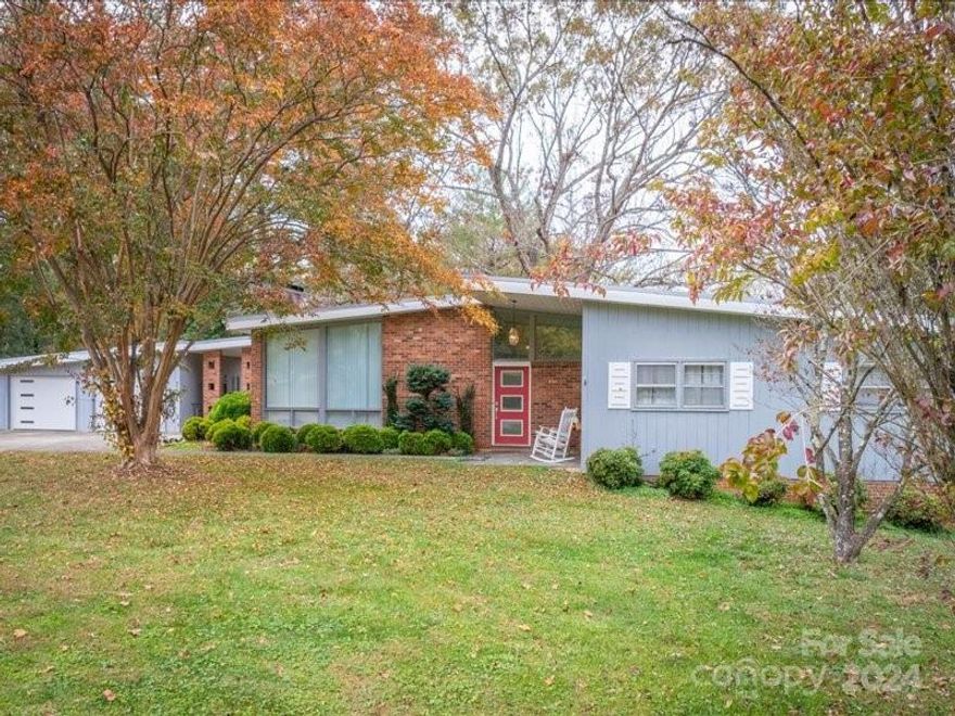 This remarkable home is located on three lots, providing abundant space and striking curb appeal. It boasts five bedrooms and three full bathrooms, and lots of living space.
This property is conveniently positioned near local shopping, parks, restaurants, and Highway 321. It also includes a large private deck on the rear of the home, ensuring maximum privacy.
Another great feature about this property is the kitchenette in the basement as well as an oversized living space.