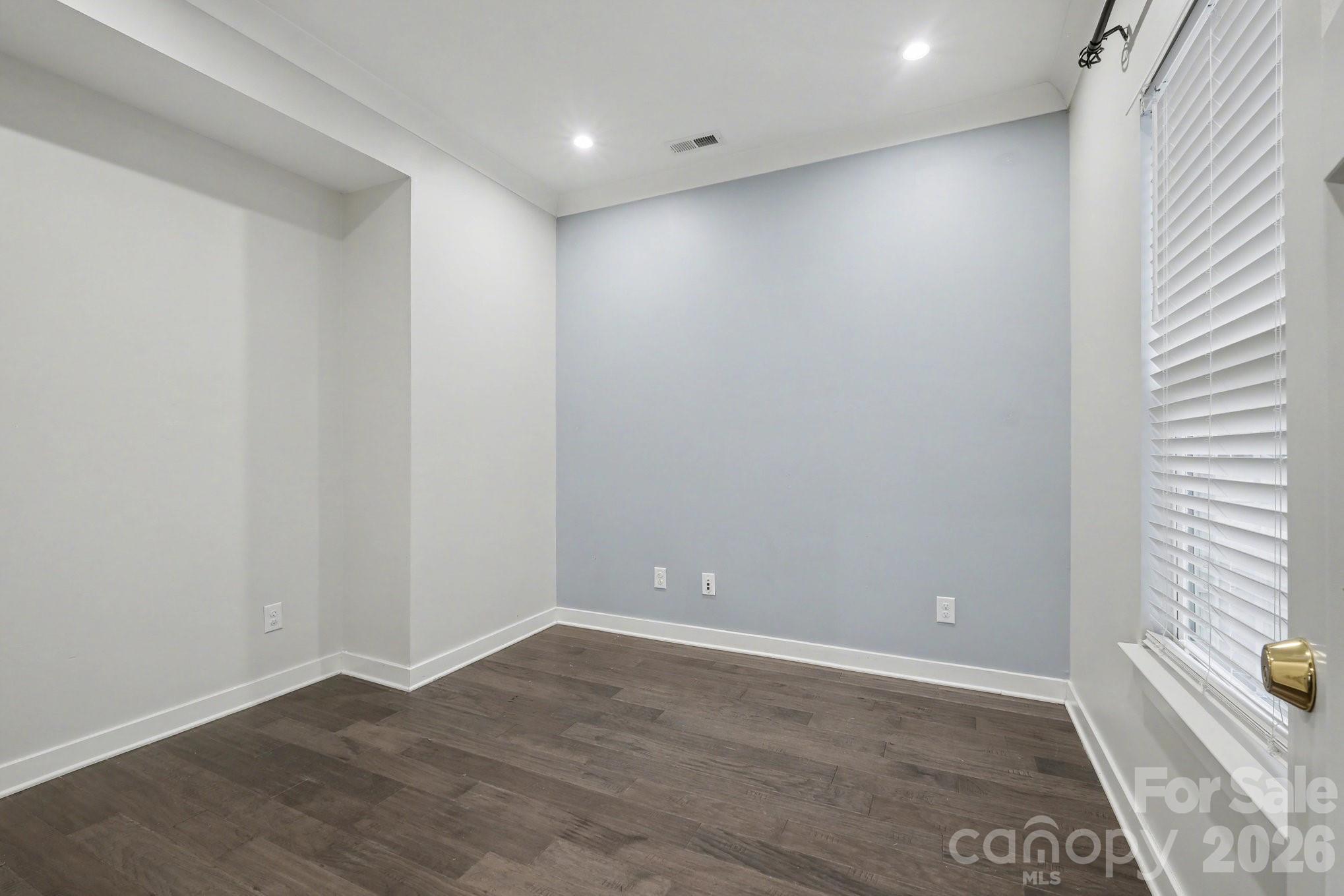 Holcomb Woods - Residential