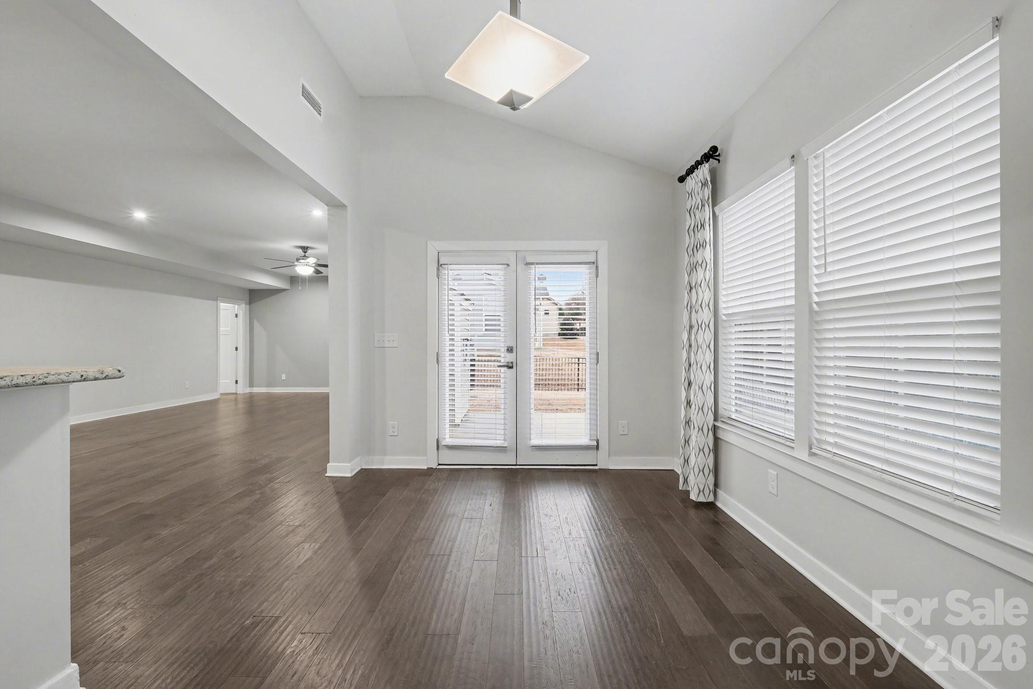 Holcomb Woods - Residential