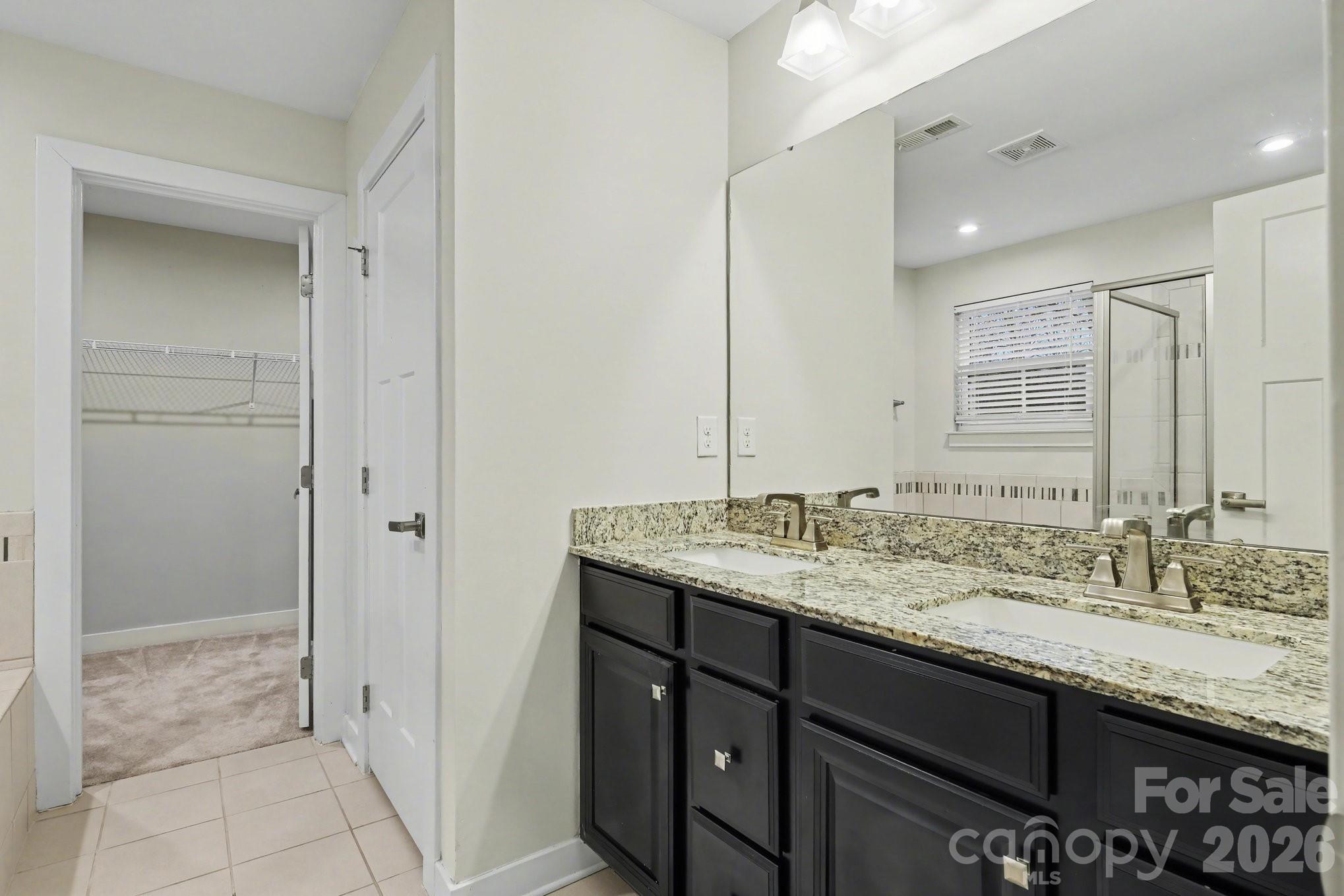 Holcomb Woods - Residential