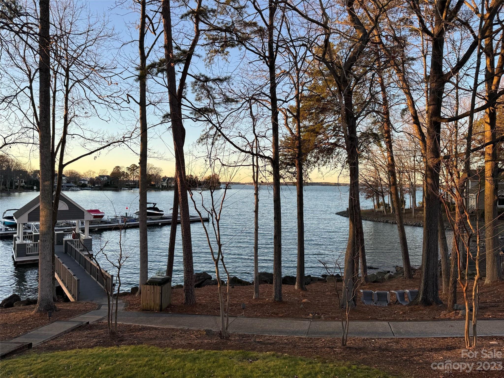 Pointe Regatta - Residential