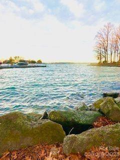 Pointe Regatta - Residential