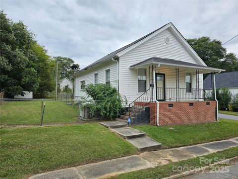 Photo of 511 W Elliott Street, Chester, SC 29706 (MLS # 4309653)