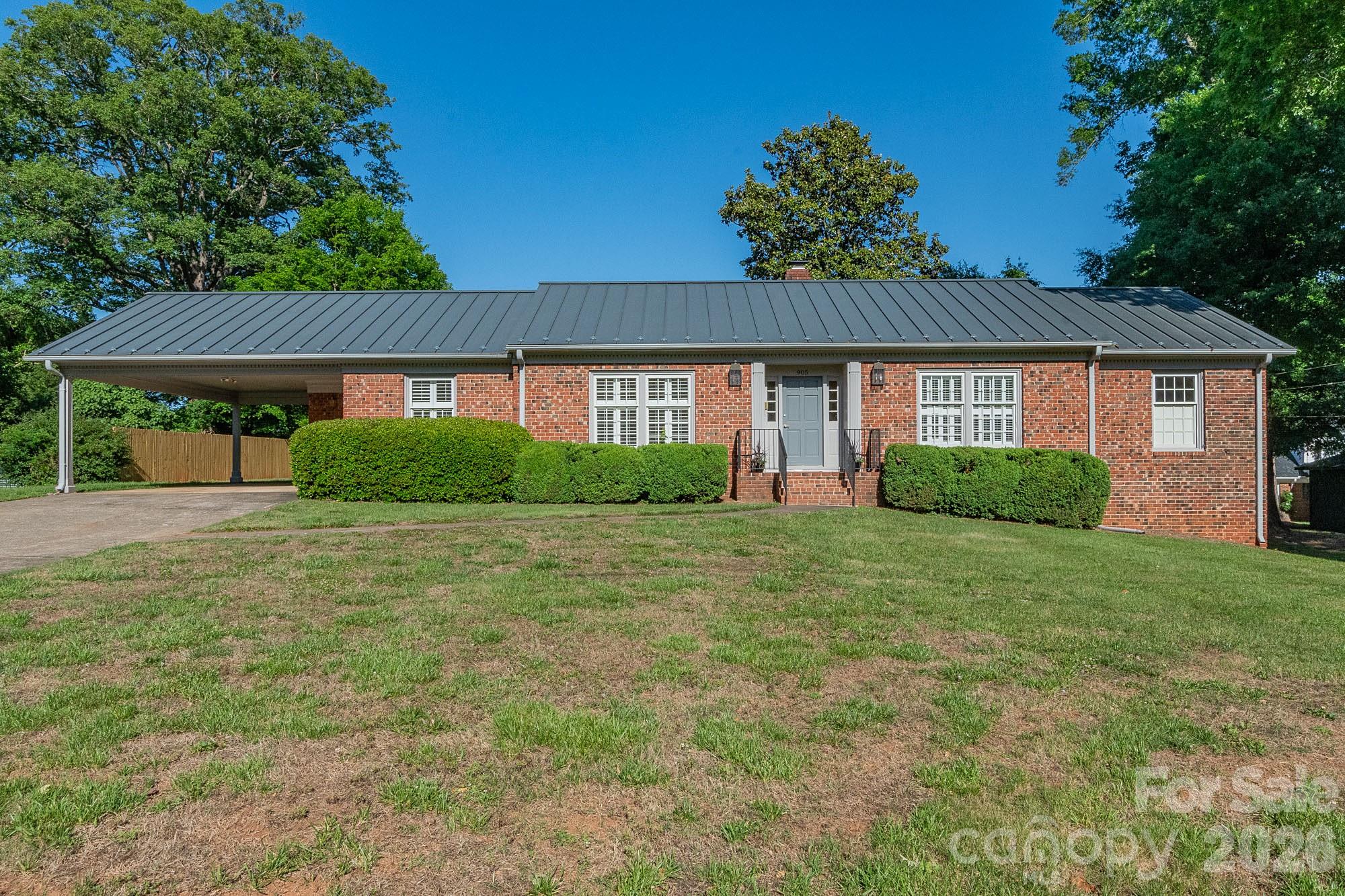 Maple Vista - Residential