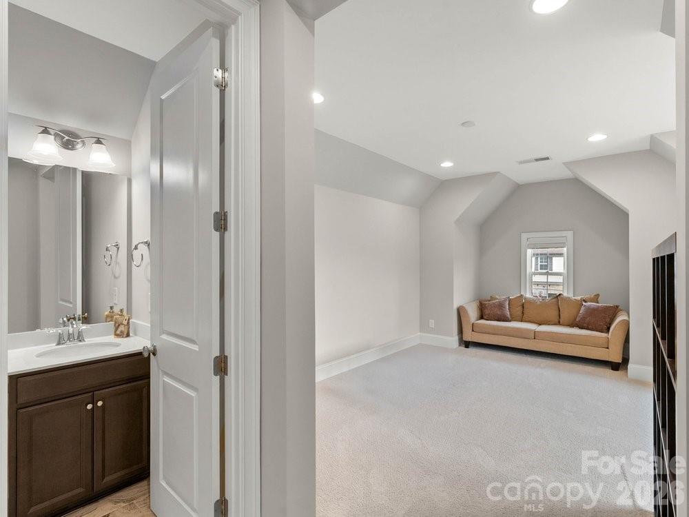 The Palisades - Residential