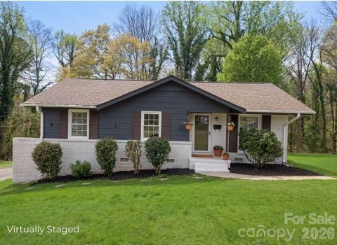 1423 chelveston Drive Charlotte NC 28208