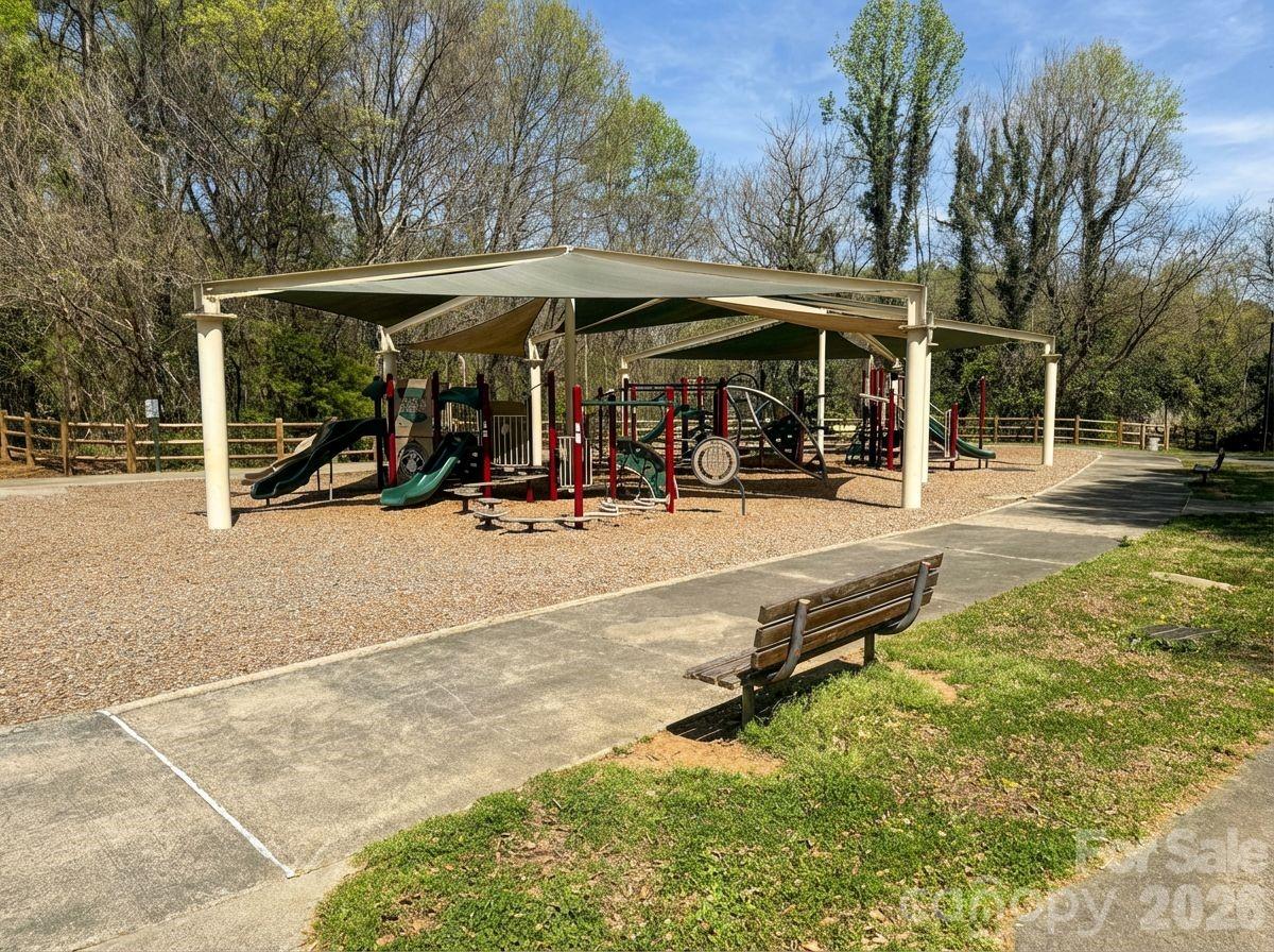 Barringer Woods - Residential