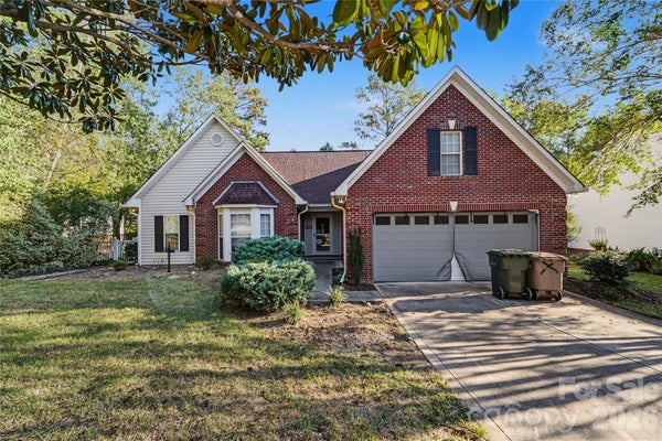 8216 POPLAR GROVE CIR, WAXHAW, NC 28173 - Image 2da0f19d7d74ae6dad9b1e6ef04f1b86/4054060625
