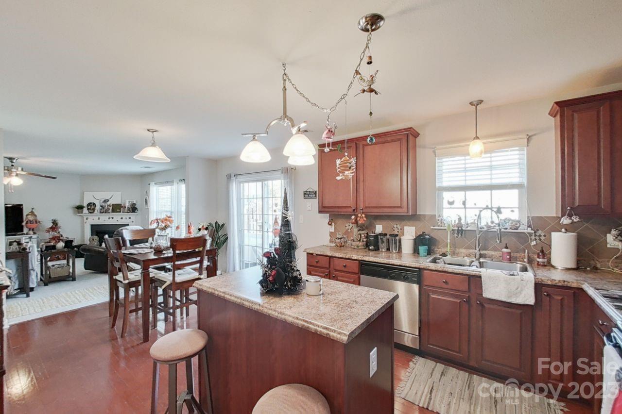 Waterlyn - Residential