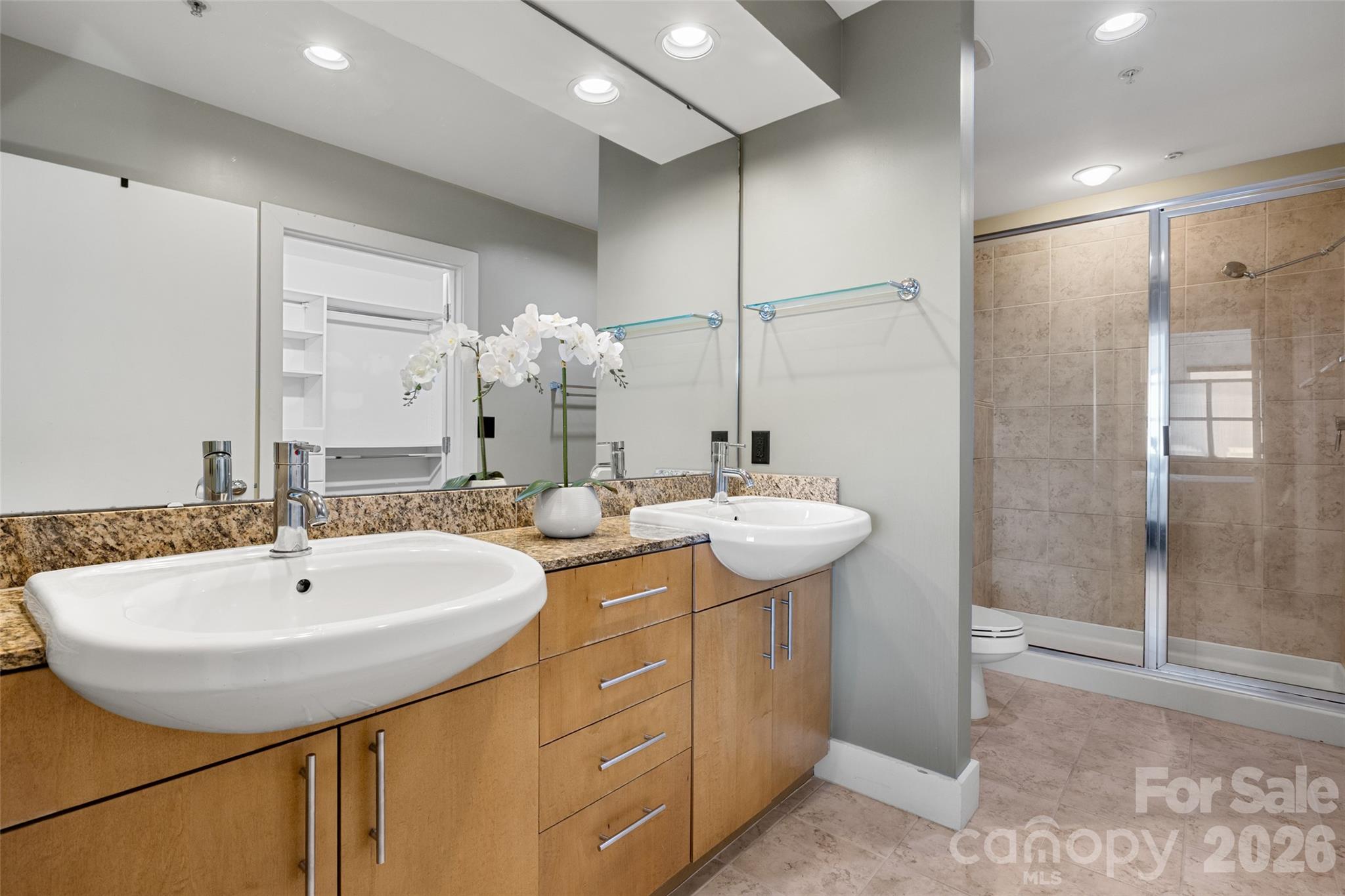 505 E 6th Street 707