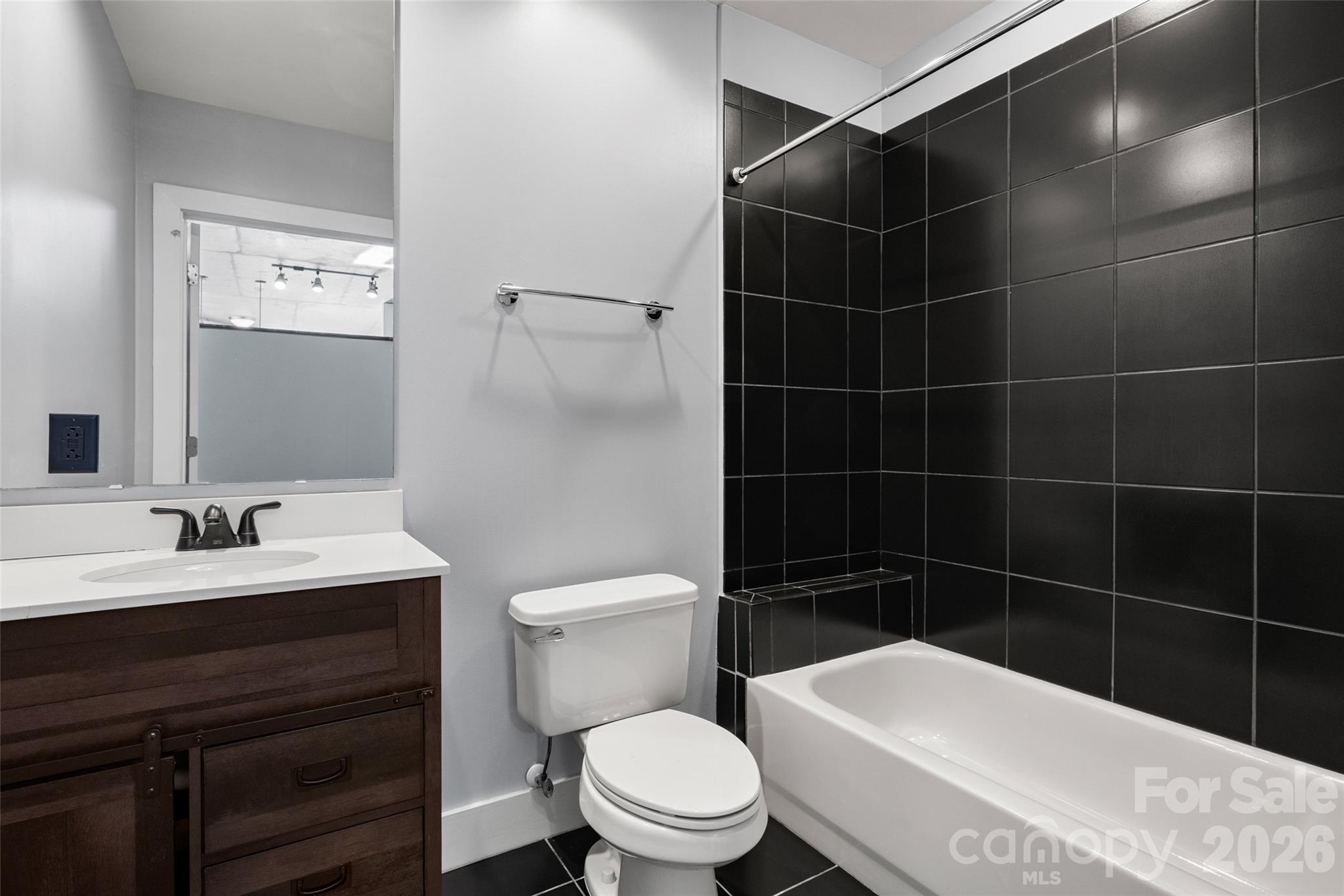 Courtside Condos - Residential