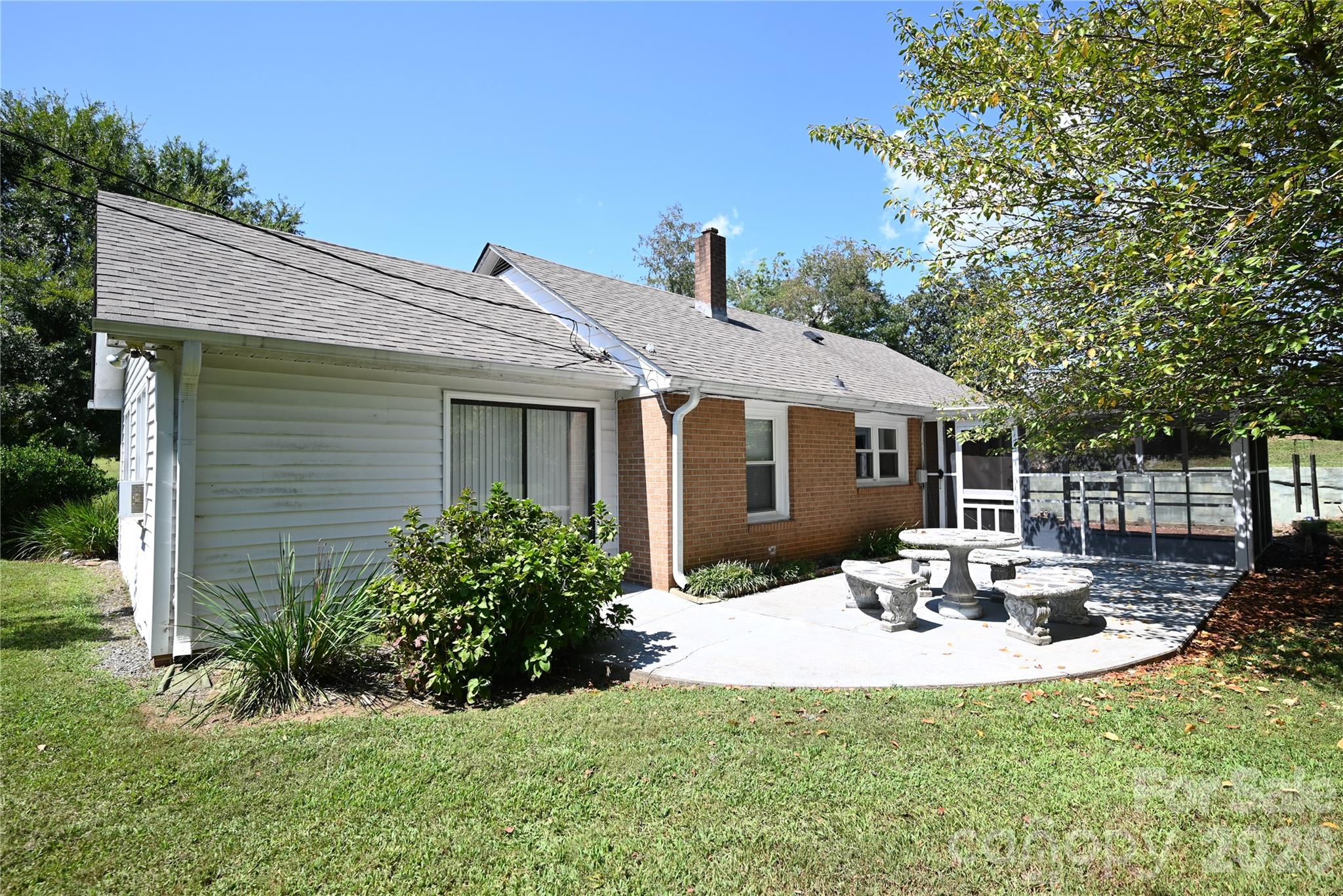 105 Owens Avenue NE