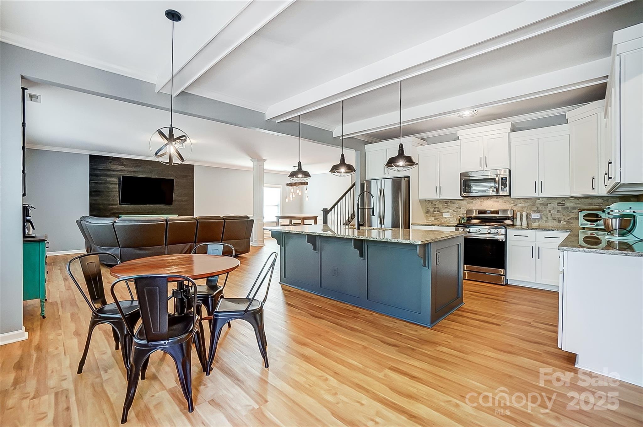 Lake Ridge - Residential