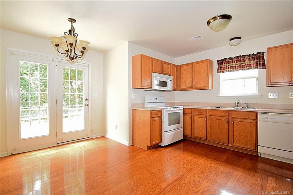 Riverwalk - Residential Lease