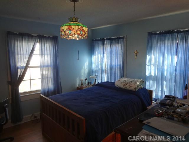 Country Club Estates - Residential