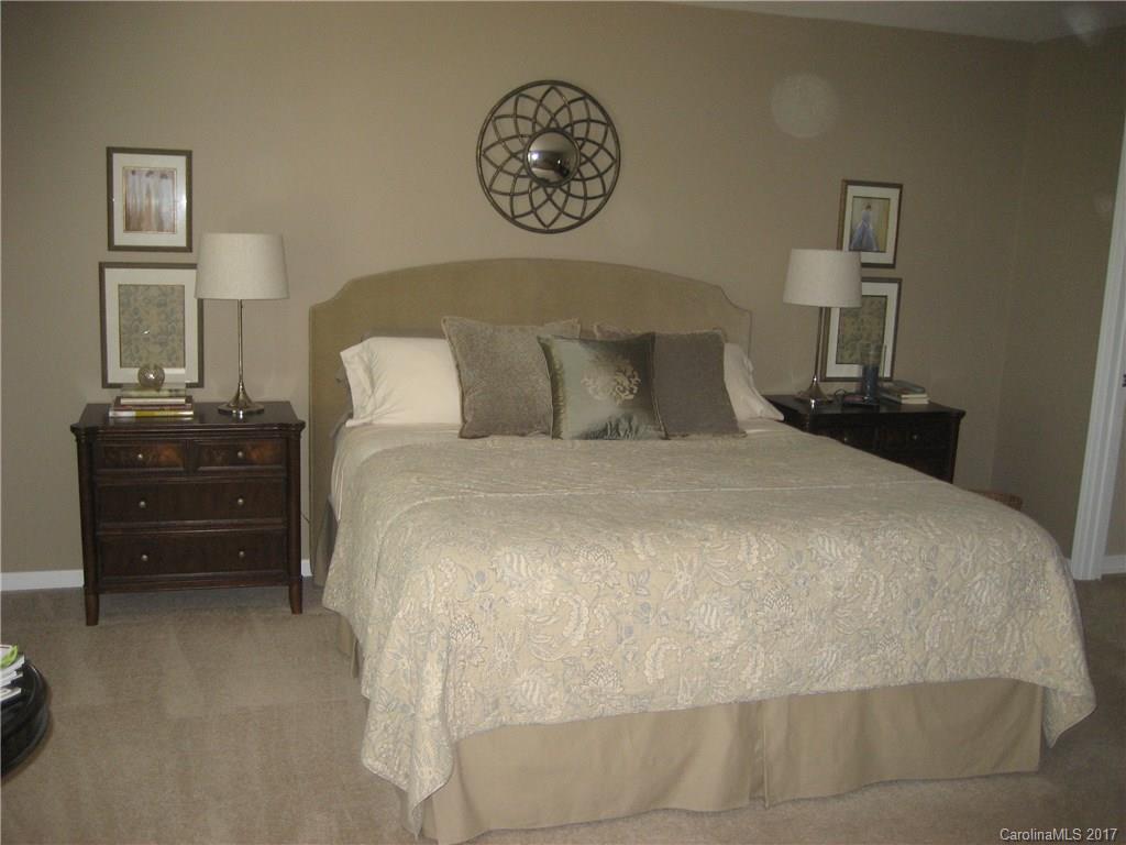 Falcon Ridge - Residential